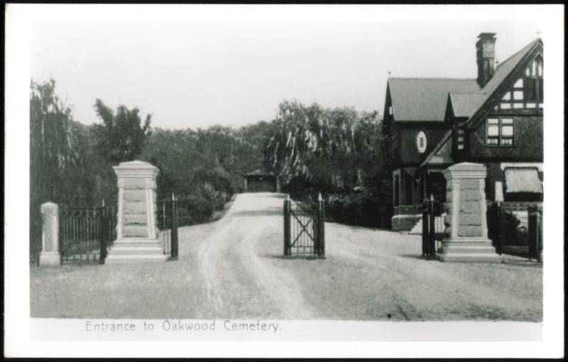 Entrance to Oakwood Cemetery