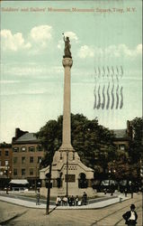 Soldiers and Sailors Monument, Monument Square